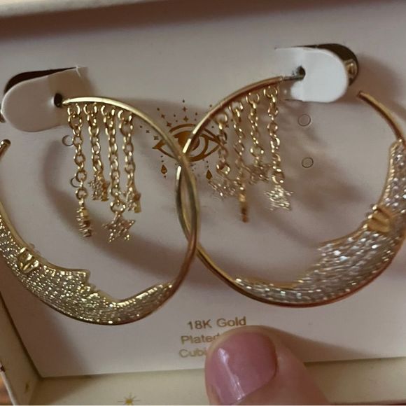 Moon and star earrings - Picture 2 of 2